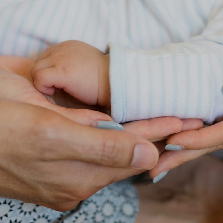 Symbol Hände für Unterstützung von Familie und Kind